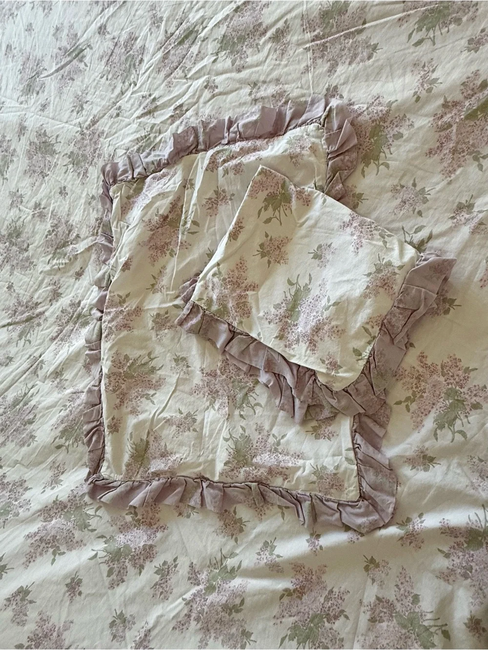 Simply Shabby Chic lilac lavender floral ruffled bedding set Duvet Pillow Shams